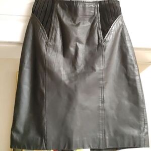 VTG Chia Black Leather & Suede Pencil Skirt Size S